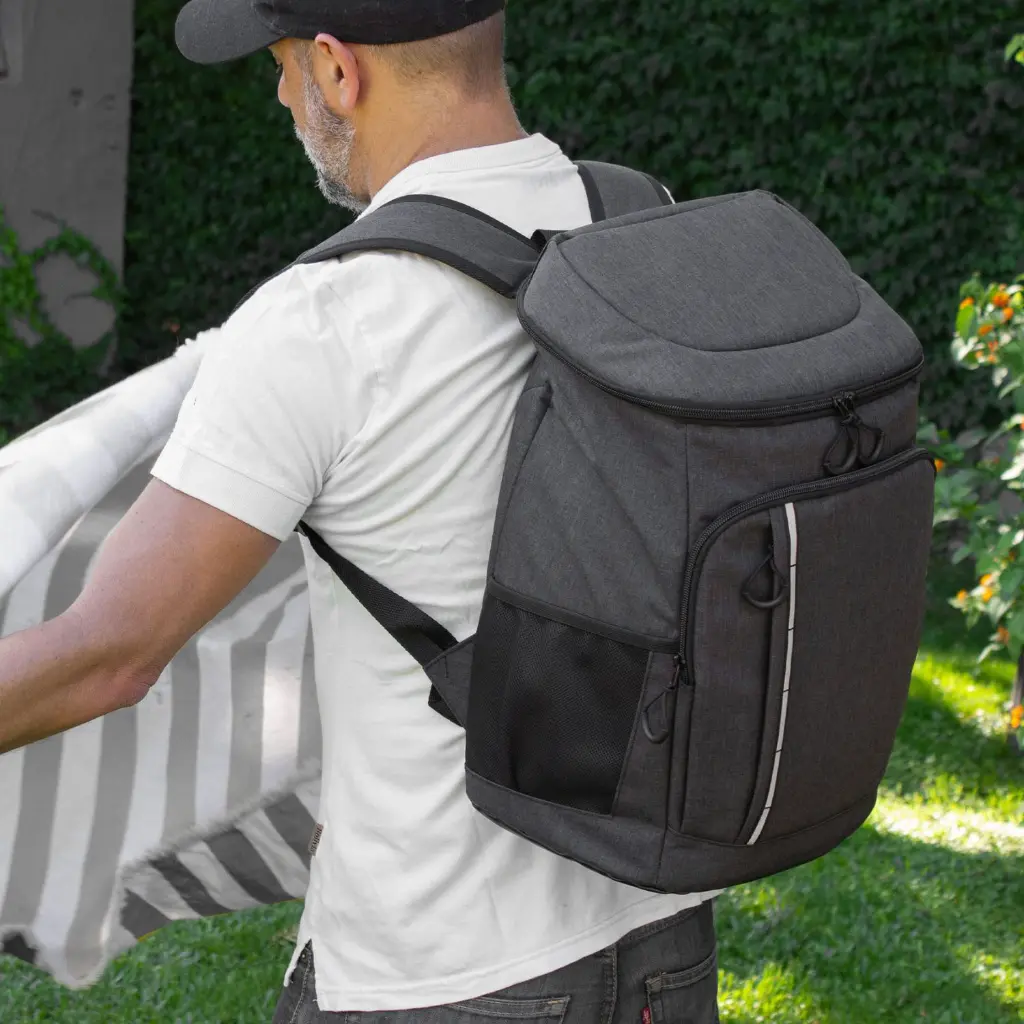 Mochila cooler León 13.webp